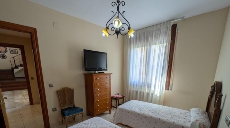 Teruel - Калацейт - 452m2