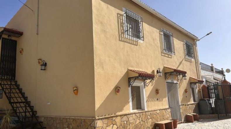 Almería - Albox - 2300m2
