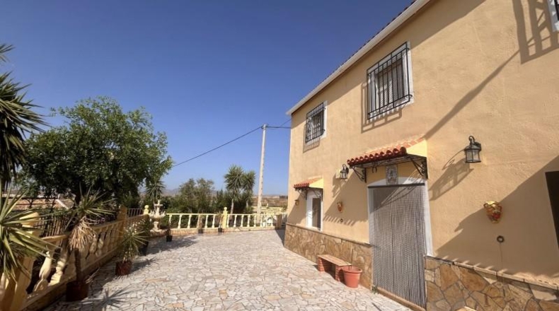 Almería - Albox - 2300m2