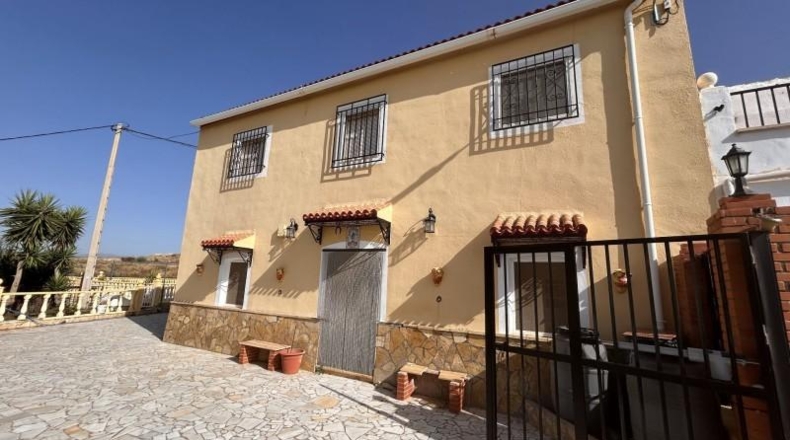 Almería - Albox - 2300m2
