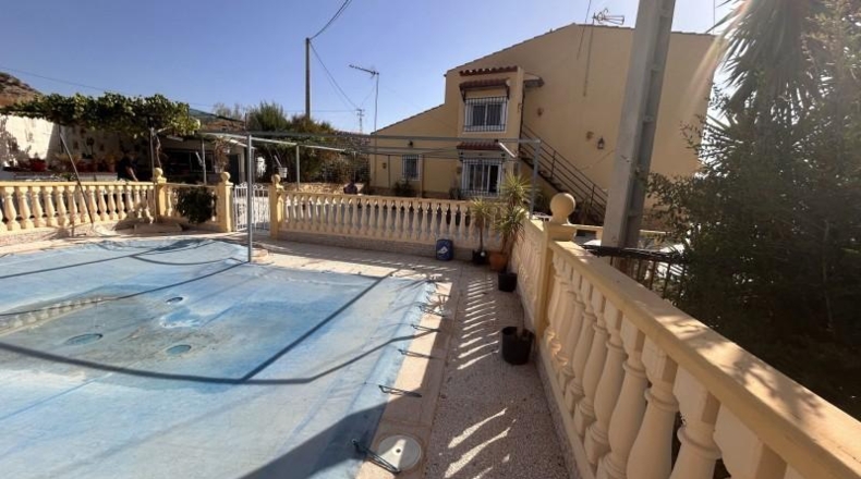 Almería - Albox - 2300m2