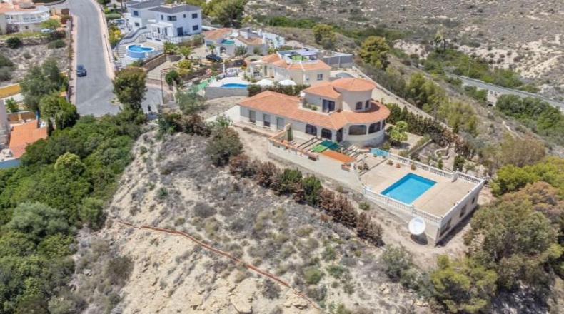 Alicante - Campello - 1220m2
