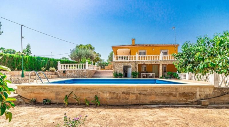 Валенсия - Alberique - 2121m2