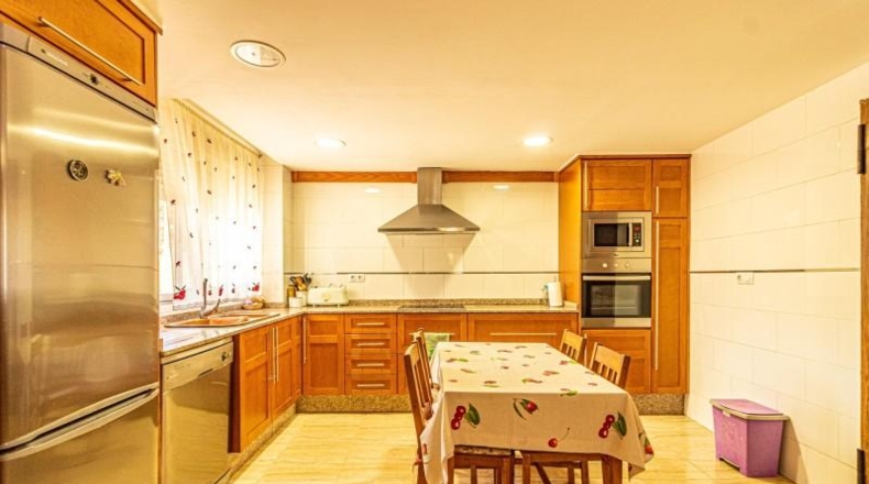 Валенсия - Alberique - 2121m2