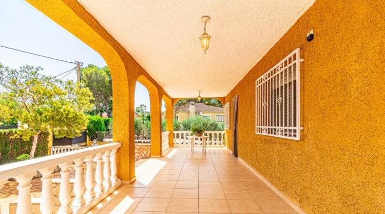 Валенсия - Alberique - 2121m2