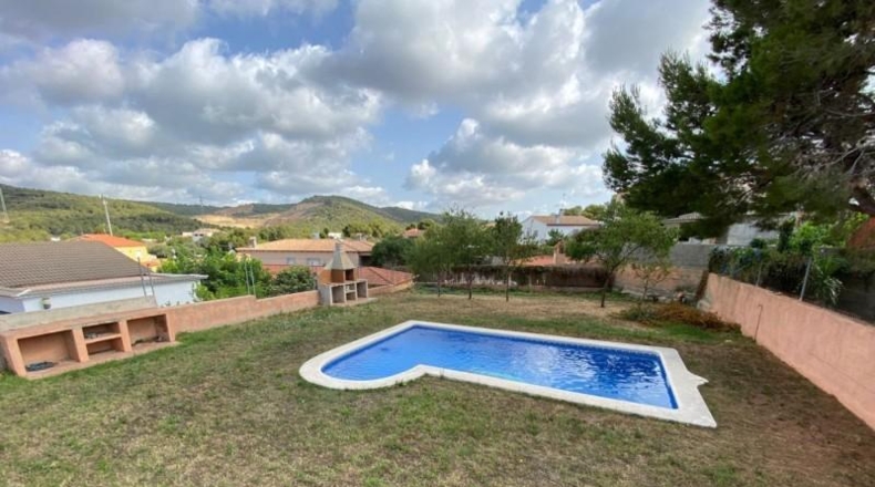 Tarragona - el Vendrell - 755m2