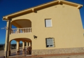 Xalet independent amb terreny en venda a la España, Agullent, ref.: TR134876 foto