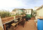 Дом с участком на продажу в городе Alcalá de Guadaíra Фото