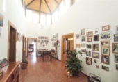 Дом с участком на продажу в городе Alcalá de Guadaíra Фото