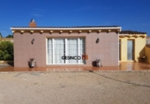 Xalet independent amb terreny en venda a la España, Agullent, ref.: TR147778 foto