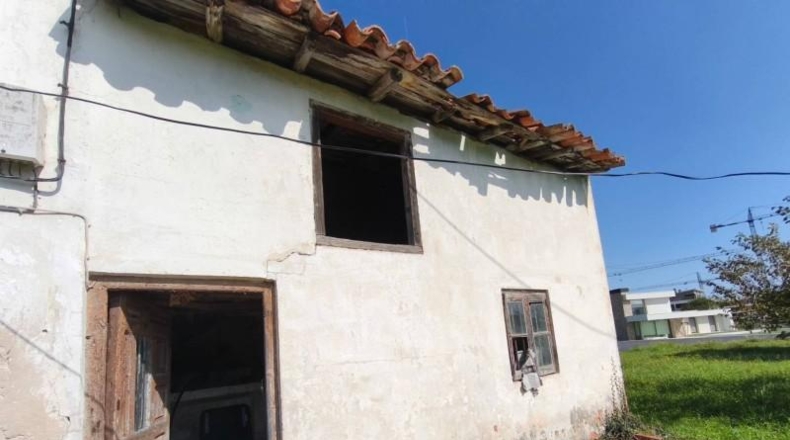Cantabria - Santa Cruz de Bezana - 1208m2