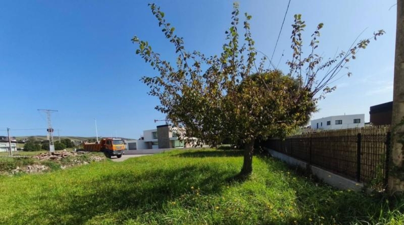 Cantabria - Santa Cruz de Bezana - 1208m2