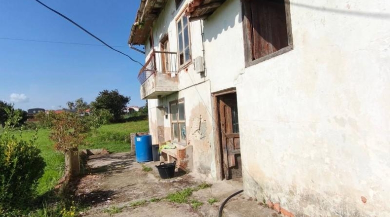 Cantabria - Santa Cruz de Bezana - 1208m2