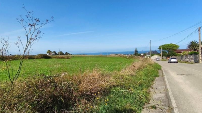 Cantabria - Santa Cruz de Bezana - 1208m2