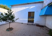 Xalet independent amb terreny en venda a la España, Lucena, ref.: TR226013 foto