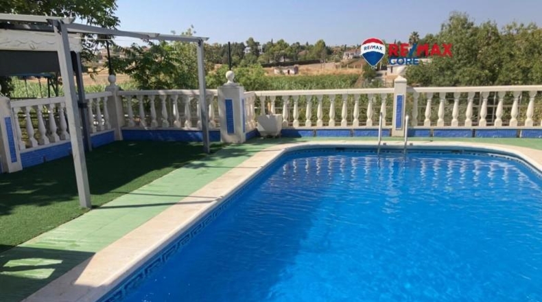 Badajoz - Альмендралехо - 424m2