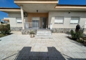 Xalet independent amb terreny en venda a la España, Los Alcázares, ref.: TR335000 foto