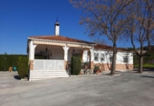 Chalet independiente con terreno en venta en la España, Lucena, ref: TR242199 foto