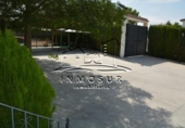 Chalet independiente con terreno en venta en la España, Lucena, ref: TR242199 foto