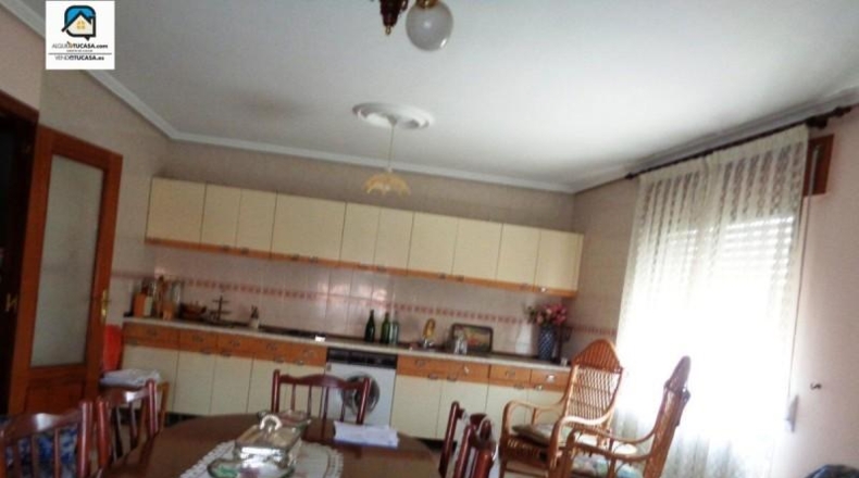 Valladolid - Santovenia de Pisuerga - 326m2