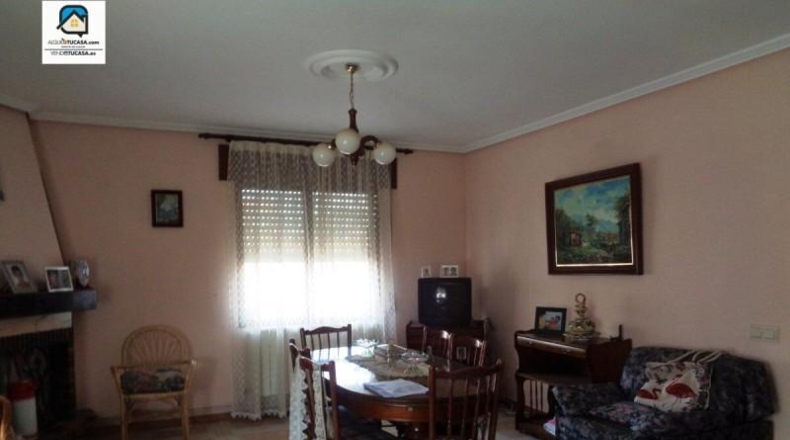 Valladolid - Santovenia de Pisuerga - 326m2