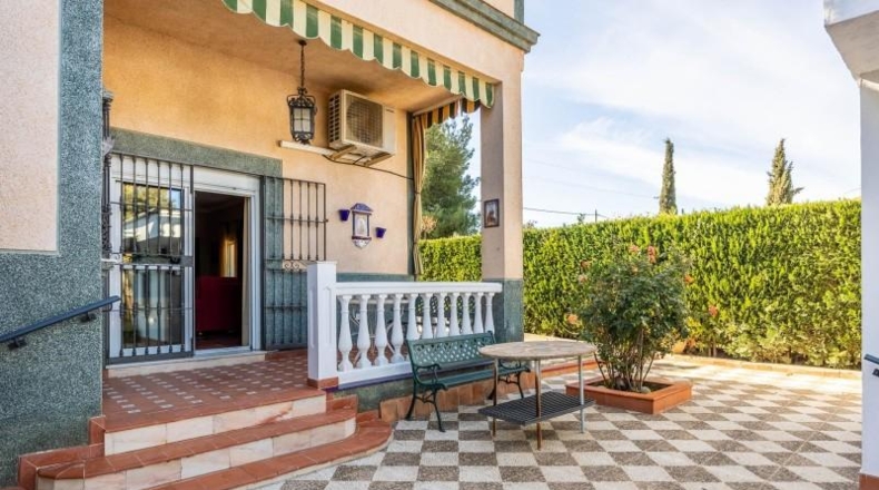 Seville - Almensilla - 1000m2