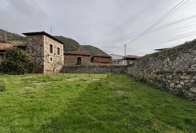 Salas 1300&nbsp;m²