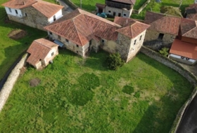 Salas 1300&nbsp;m²