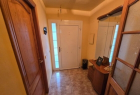 Abrera 220&nbsp;м²
