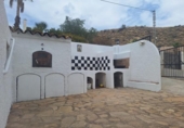 Xalet independent amb terreny en venda a la España, el Campello, ref.: TR361178 foto