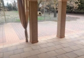 Отдельно стоящий дом с участком на продажу в городе Альбасете Фото
