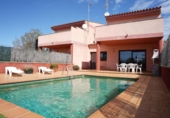 Chalet independiente con terreno en venta en la España, Deltebre, ref: TR308904 foto
