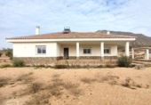 Xalet independent amb terreny en venda a la España, Favanella, ref.: TR178134 foto