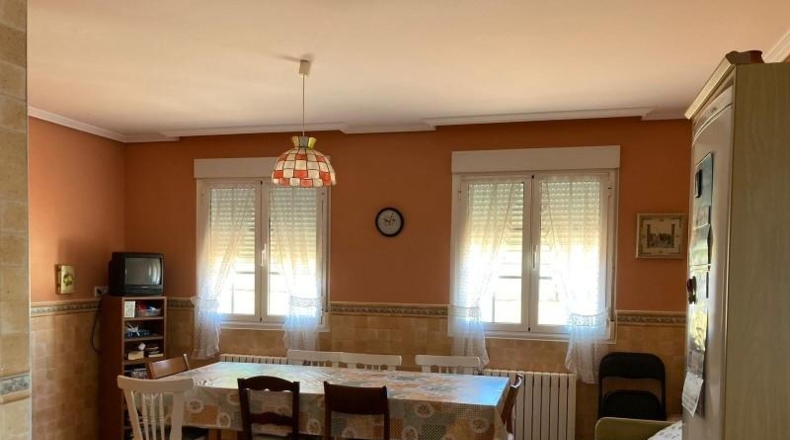 León - Ponferrada - 5400m2