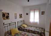 Chalet independiente con terreno en venta en la España, Ponferrada, ref: TR160423 foto