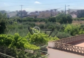 Загородный дом с участком на продажу в городе Lorca Фото