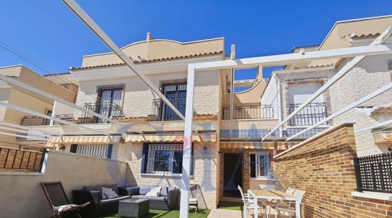 Alicante - Пилар-де-ла-Орадада - 130m2
