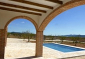 Xalet independent amb terreny en venda a la España, el Pinós, ref.: TR156033 foto
