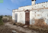 Загородный дом с участком на продажу в городе Santa Margalida Фото