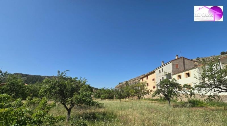 Zaragoza - Alhama de Aragón - 6000m2