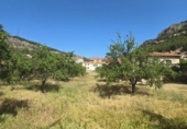Участок с постройкой на продажу в городе Alhama de Aragón Фото
