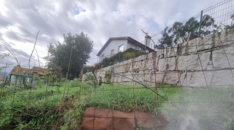 Pontevedra - Ponteareas - 2401m2