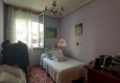 Дом с участком на продажу в городе Оренсе Фото
