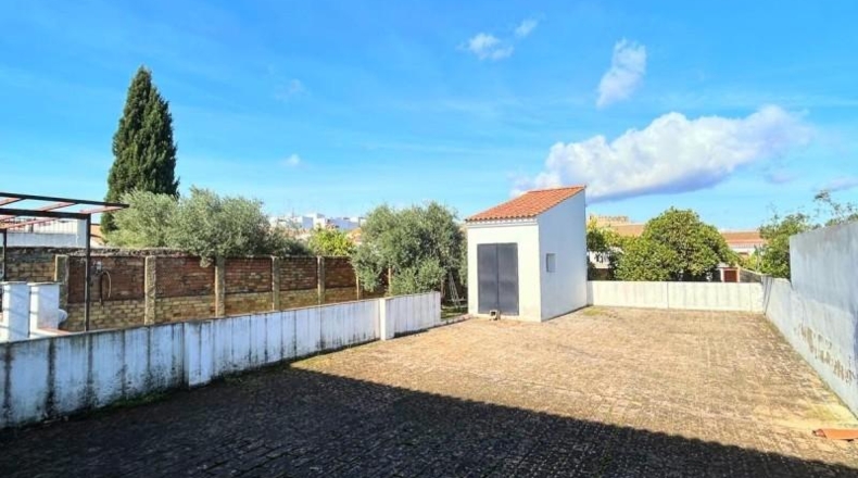 Huelva - Hinojos - 686m2