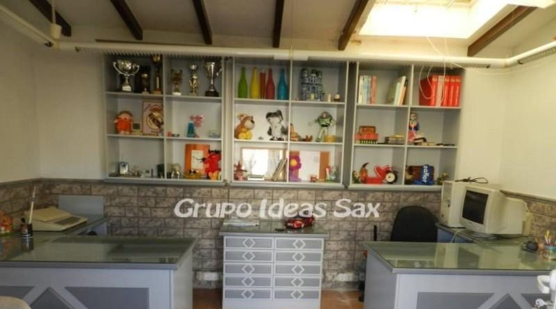 Alicante - Sax - 1000m2