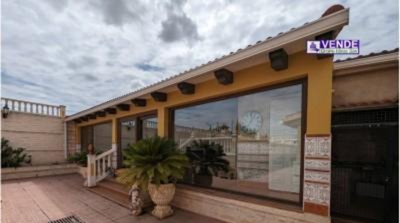 Alicante - Sax - 1000m2