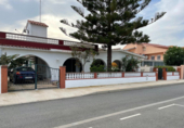 Chalet independiente con terreno en venta en la España, Amposta, ref: TR137121 foto