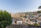 Casa de pueblo en venta en la España, Granada, ref: TR326640 foto