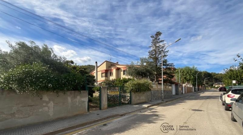 Barcelona - Sant Andreu de la Barca - 539m2