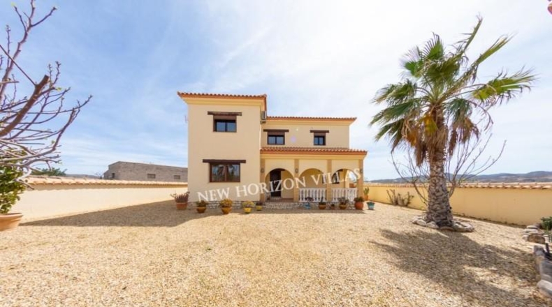 Almería - Zurgena - 1152m2